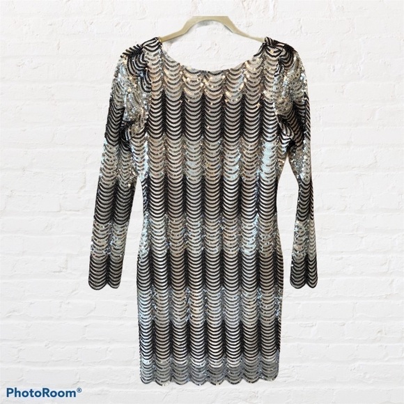 CHARLOTTE RUSSE Flat Sequin Striped Dress, sz Med - Picture 10 of 12